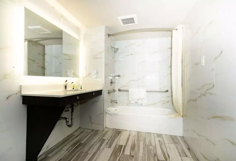 Surestay Plus Hotel By Best Western Point Richmond