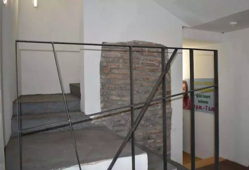 پانسیون City Wall House