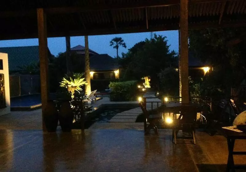 هتل Rawai Boutique Resort