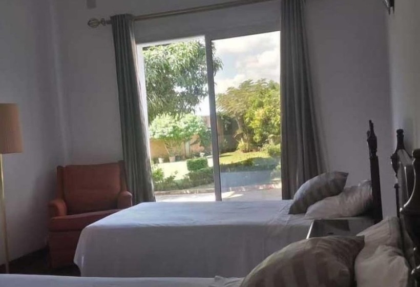 پانسیون Gracehouse