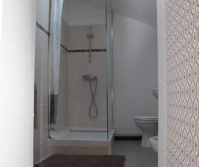 Aamiaismajoitus (B&B) Chateau La Loge