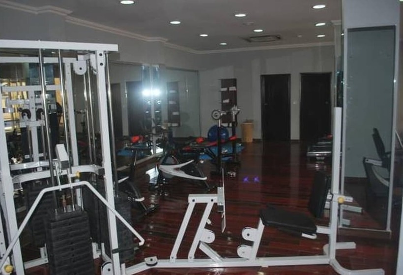 هتل Carlton Gate Xclusive