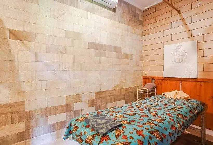 Hotelli Nirmala Guest House Surf Keramas
