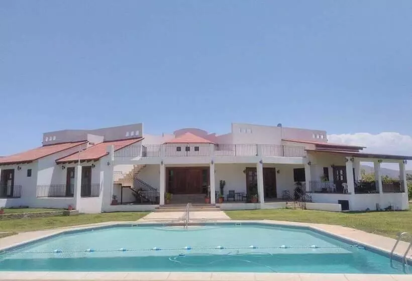ペンション Villa Corsua