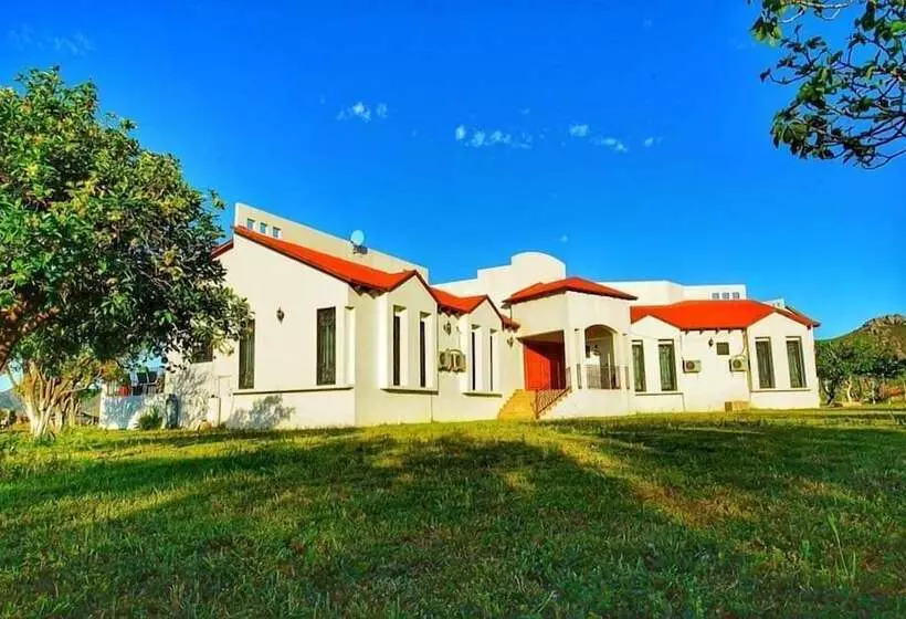 ペンション Villa Corsua