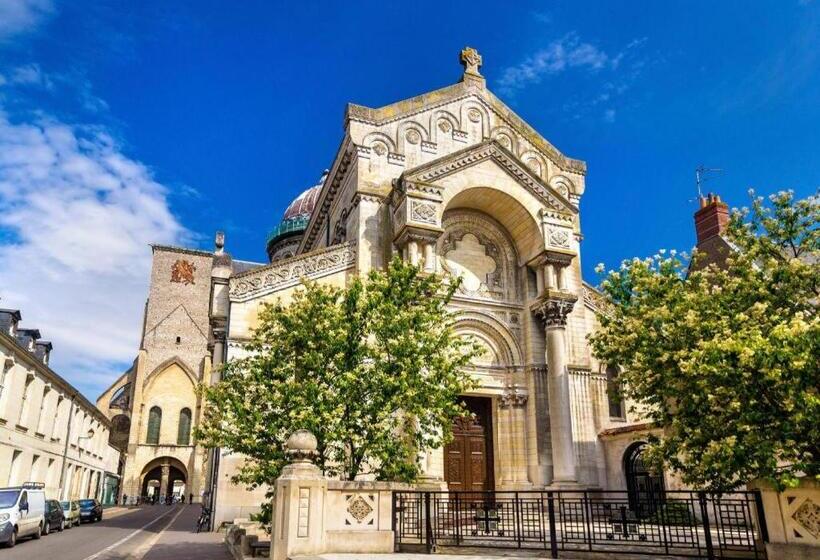 Vinewoods Resorts By Cocotel