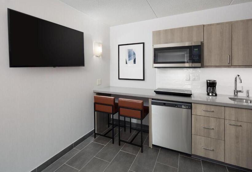 Отель Courtyard Shelton