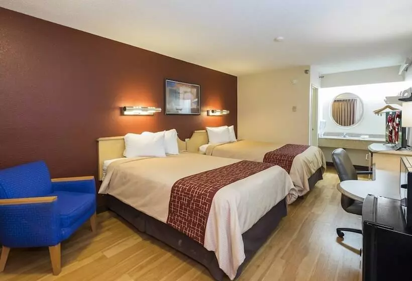 בית מלון כפרי Red Roof Inn Cincinnati Sharonville