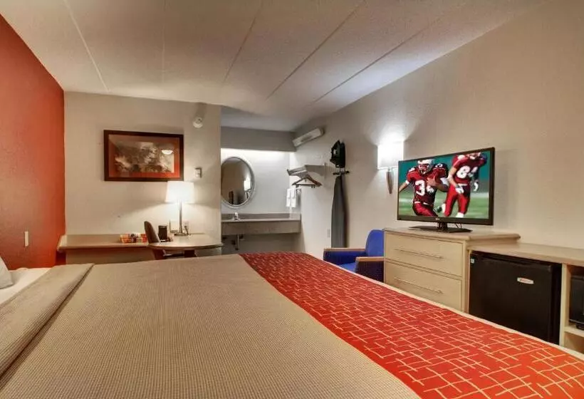 هتل Red Roof Inn St Louis Westport