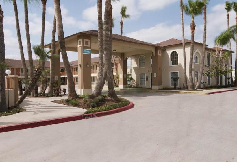 هتل Texas Inn & Suites