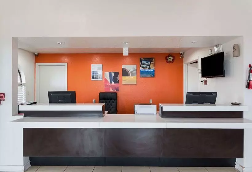 Motel 6san Antonio, Tx  Fiesta Trails