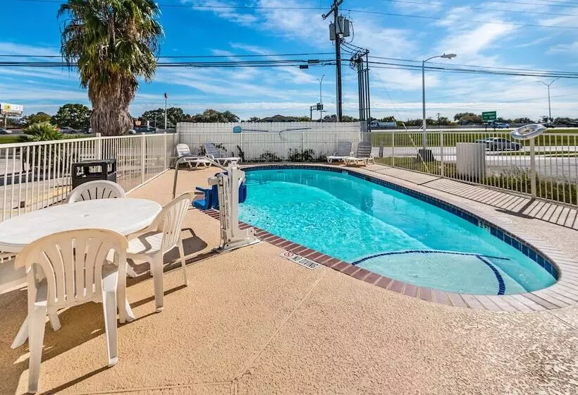 Motel 6 San Marcos, Tx  North