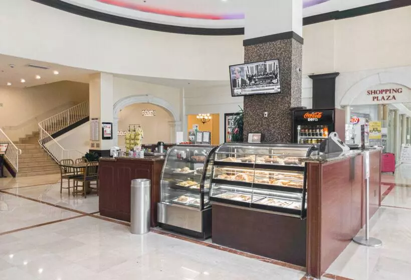 Ramada Plaza By Wyndham Marco Polo Beach Resort