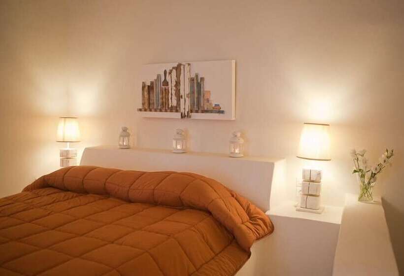 Art Villa Exogonia Santorini