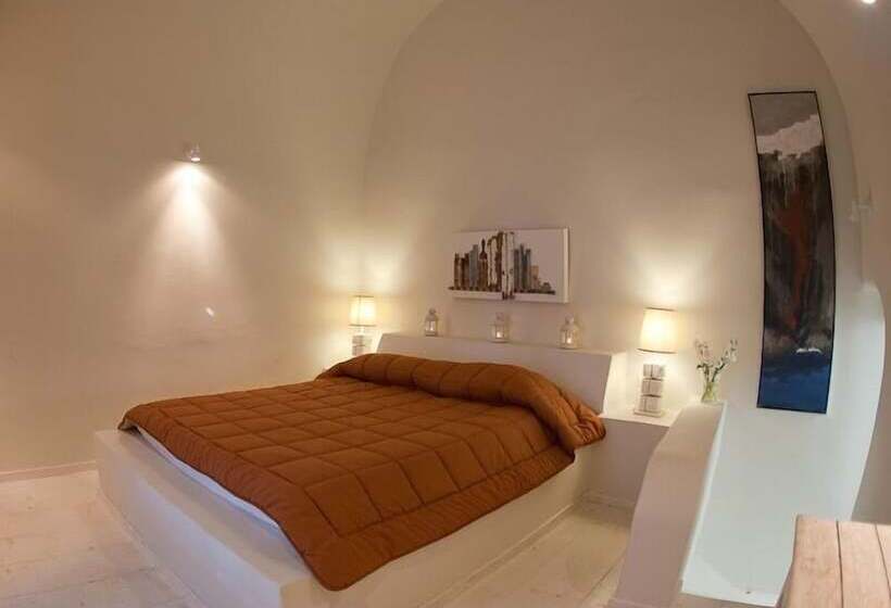 Art Villa Exogonia Santorini