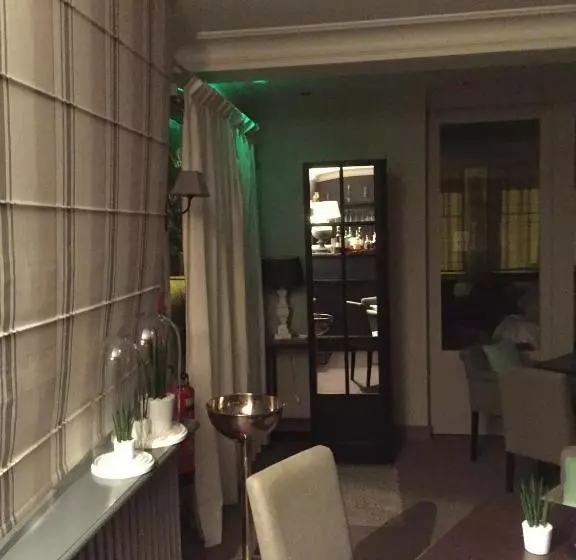 ホテル Hostellerie De La Riviere