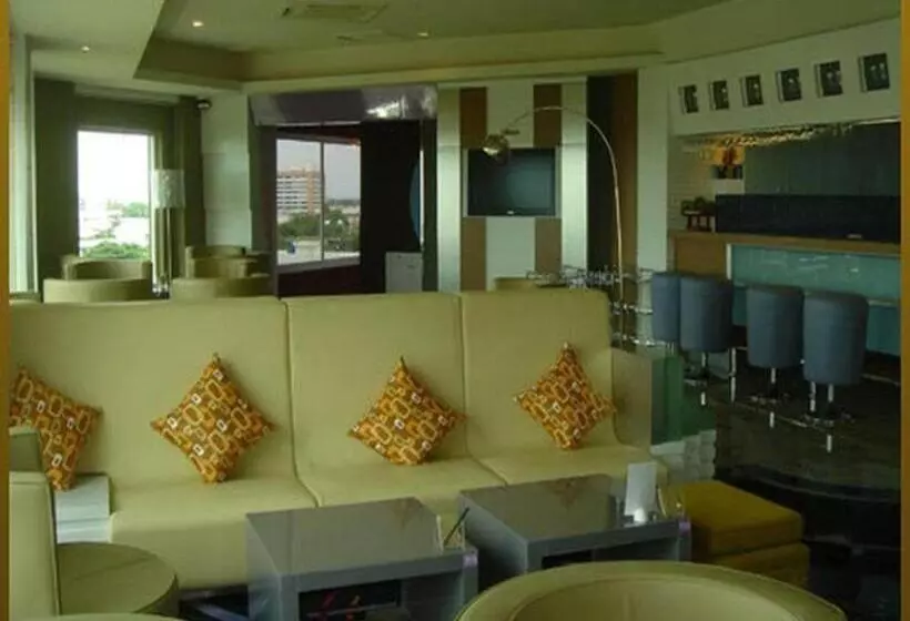ホテル Sri Uthong Grand