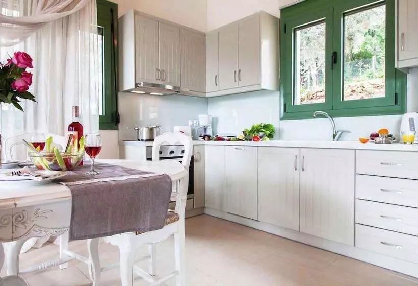 Ktima Aniforeli Luxury Villas