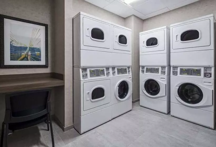 هتل Homewood Suites By Hilton Boston Woburn