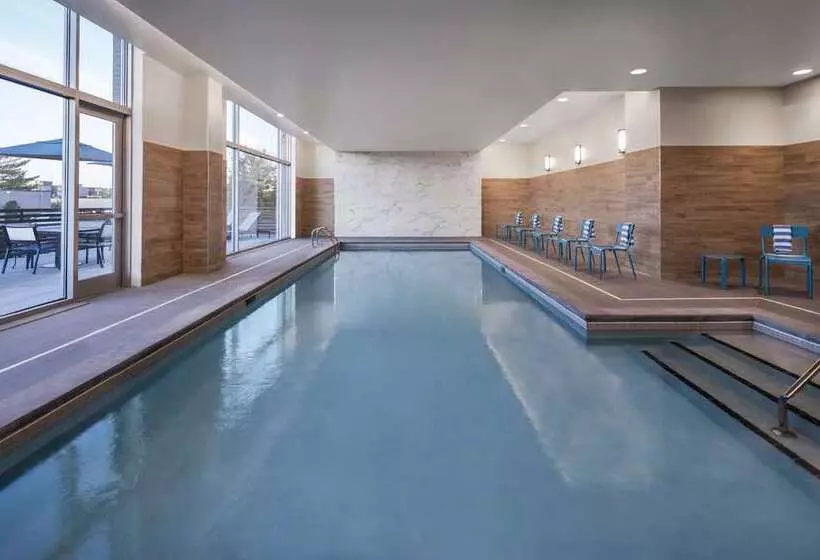 هتل Homewood Suites By Hilton Boston Woburn