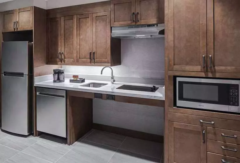 هتل Homewood Suites By Hilton Boston Woburn