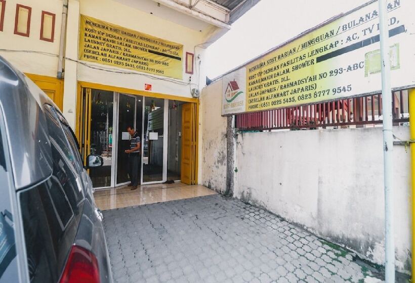 בית מלון כפרי Reddoorz At Jalan Japaris Medan