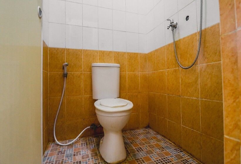 בית מלון כפרי Reddoorz At Jalan Japaris Medan