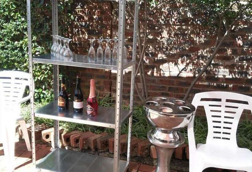 پانسیون Lapeng Home Away From Home