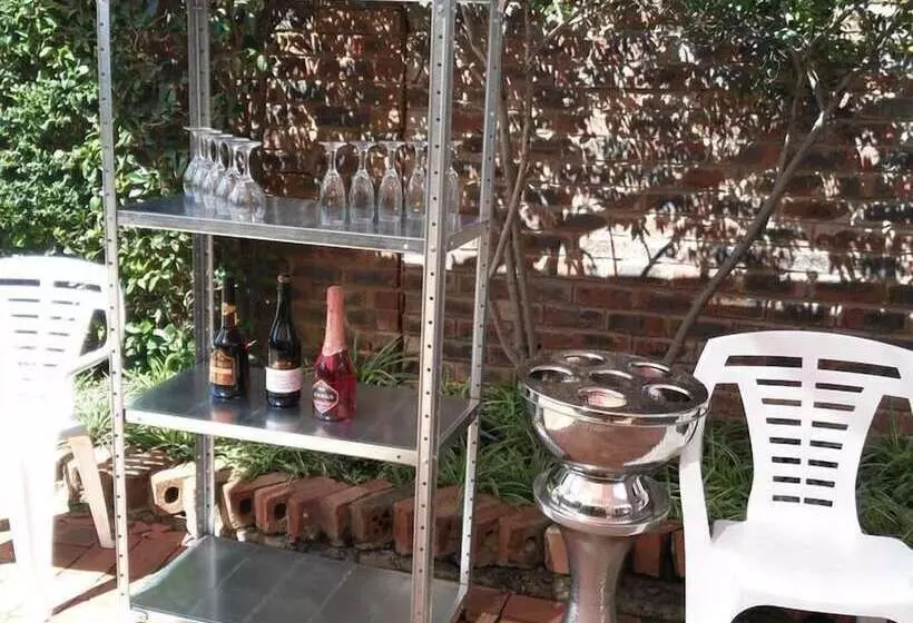 پانسیون Lapeng Home Away From Home