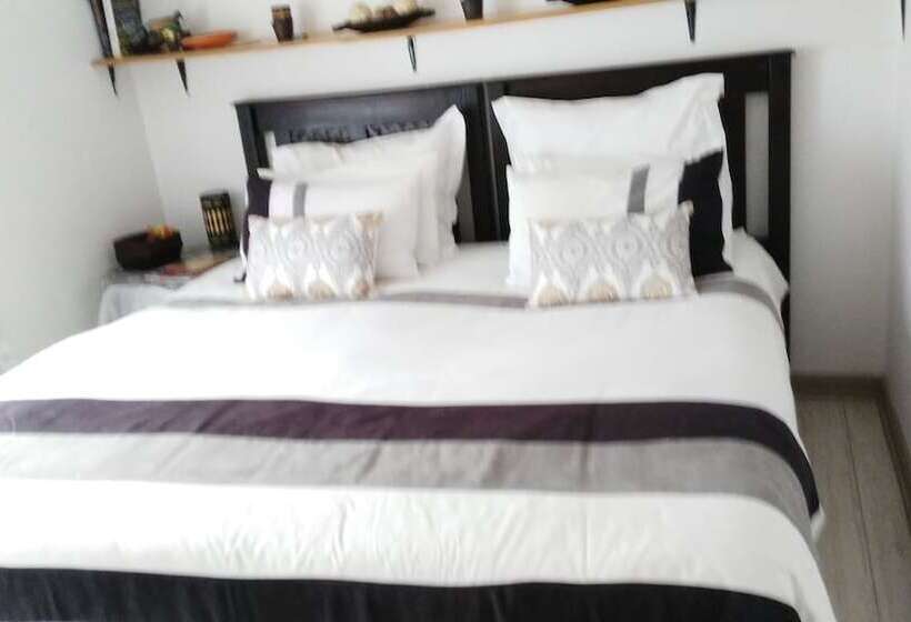 پانسیون Lapeng Home Away From Home