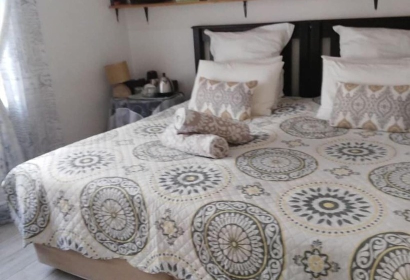 پانسیون Lapeng Home Away From Home