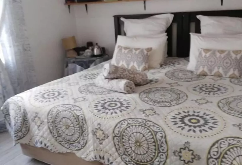 پانسیون Lapeng Home Away From Home