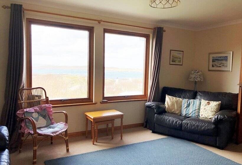 Steading Holidays Eilean Feoir