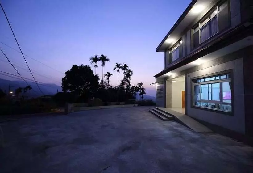 تختخواب و صبحانه Dong Ding Homestay