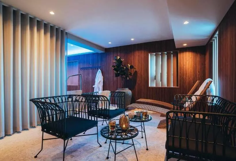 Stora Hotellet I Fjällbacka