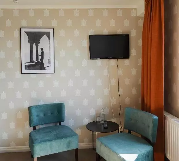 Stora Hotellet I Fjällbacka