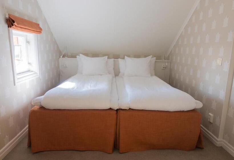 Stora Hotellet I Fjällbacka