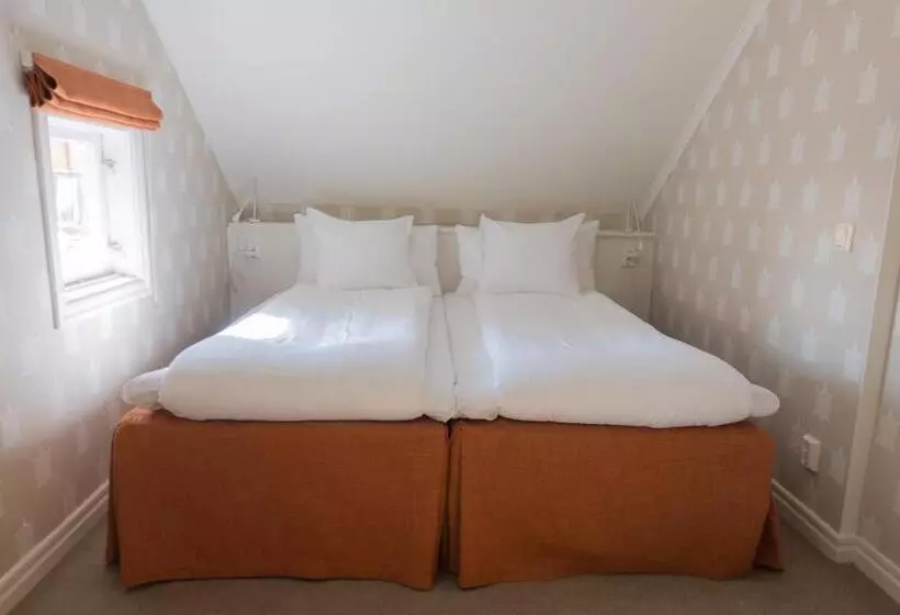 Stora Hotellet I Fjällbacka