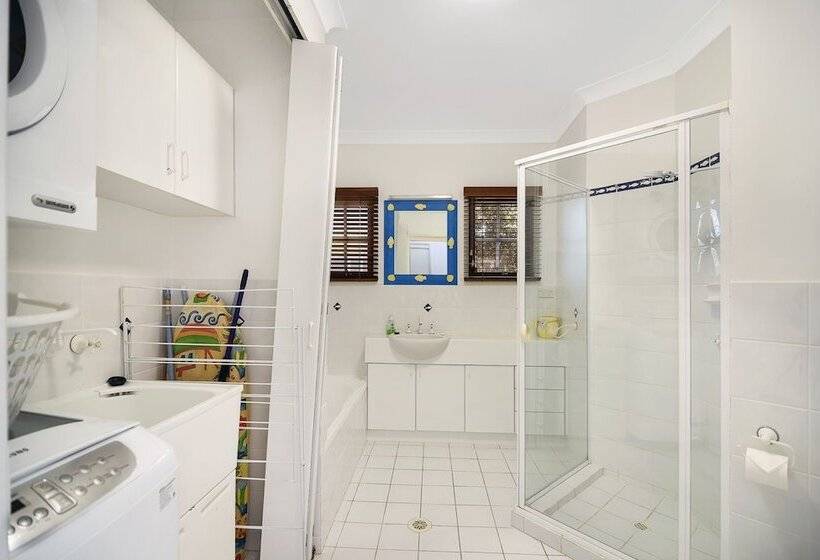 Notre Reve   2/4 Brolga Place