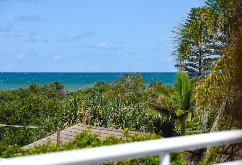 Notre Reve   2/4 Brolga Place