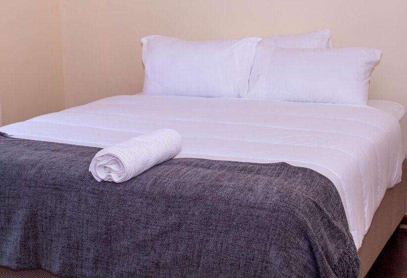 پانسیون Royal Guest House