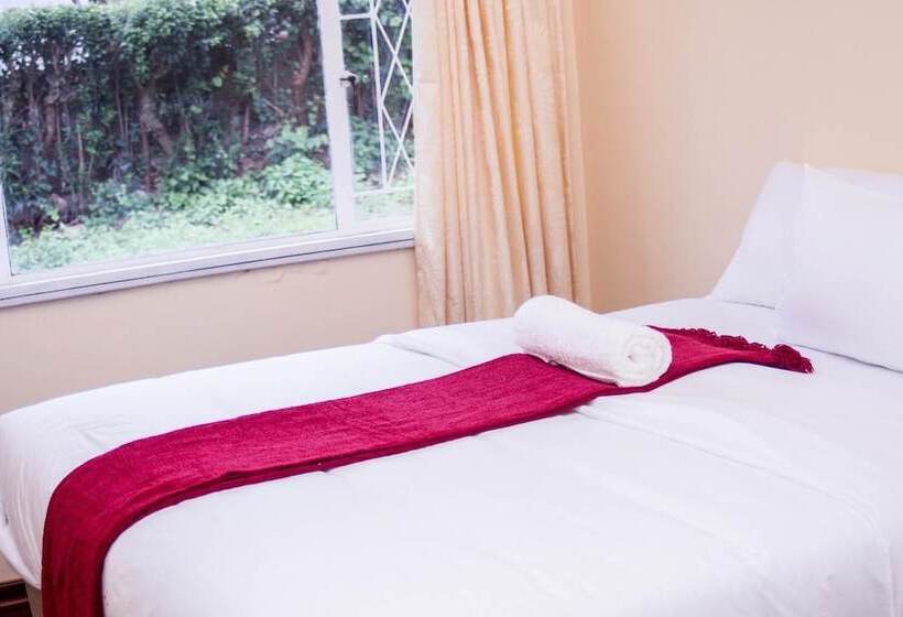 پانسیون Royal Guest House