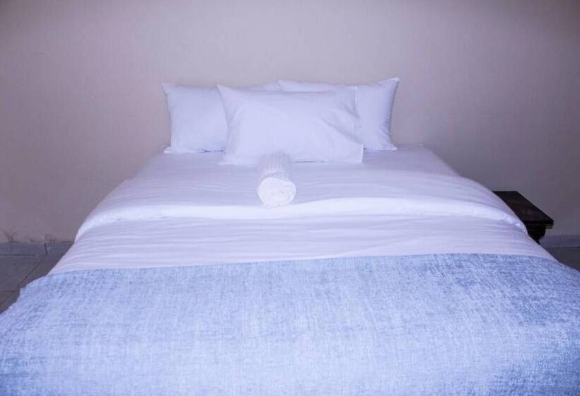 پانسیون Royal Guest House