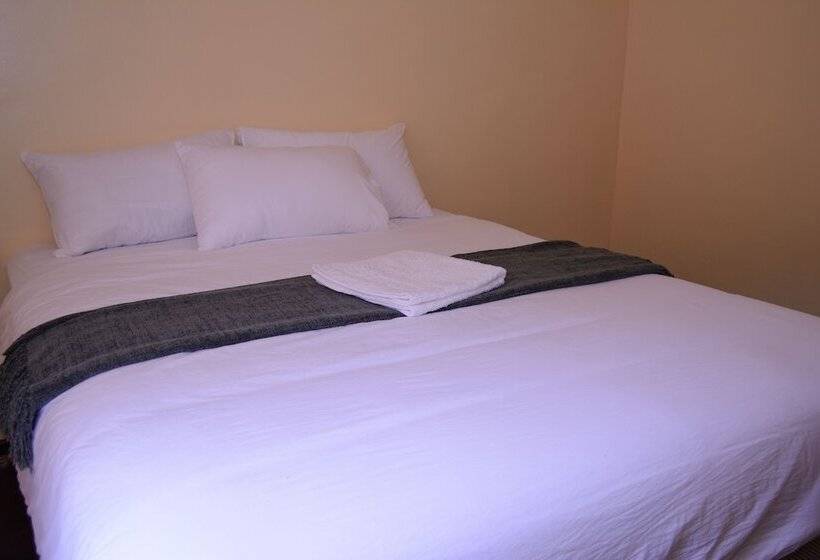 پانسیون Royal Guest House