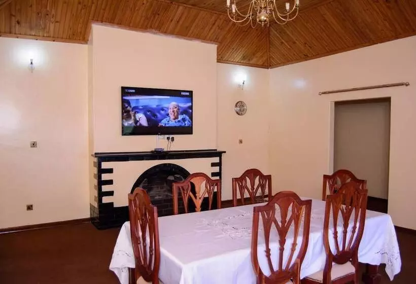 پانسیون Royal Guest House