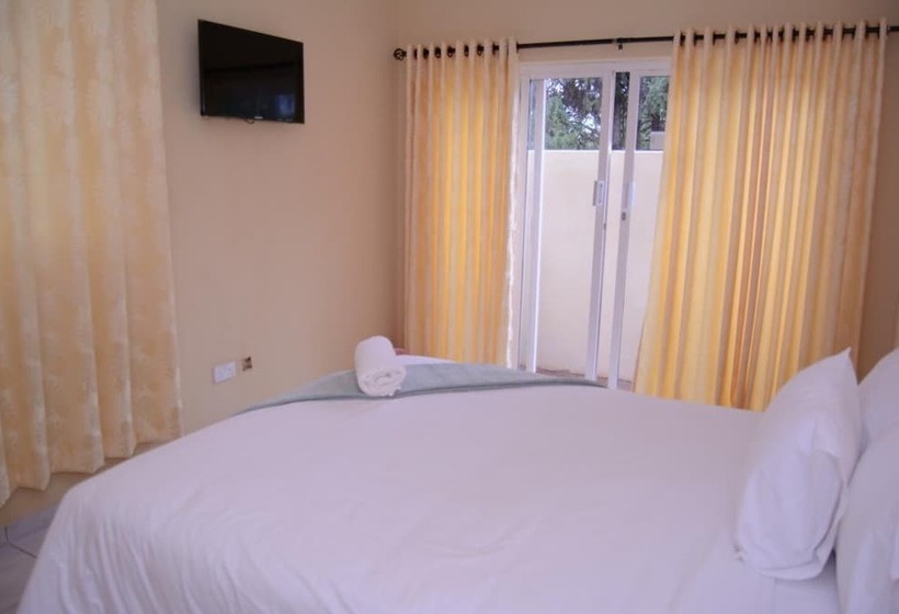 پانسیون Royal Guest House