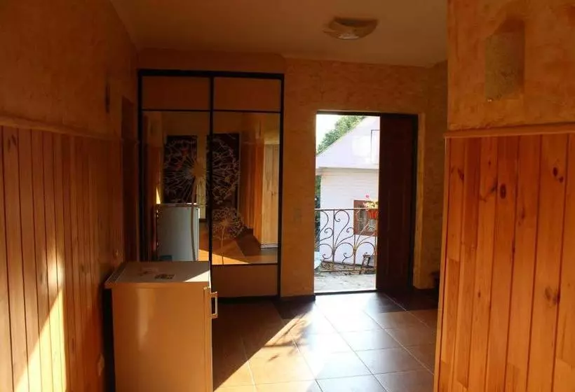 ホテル мандри