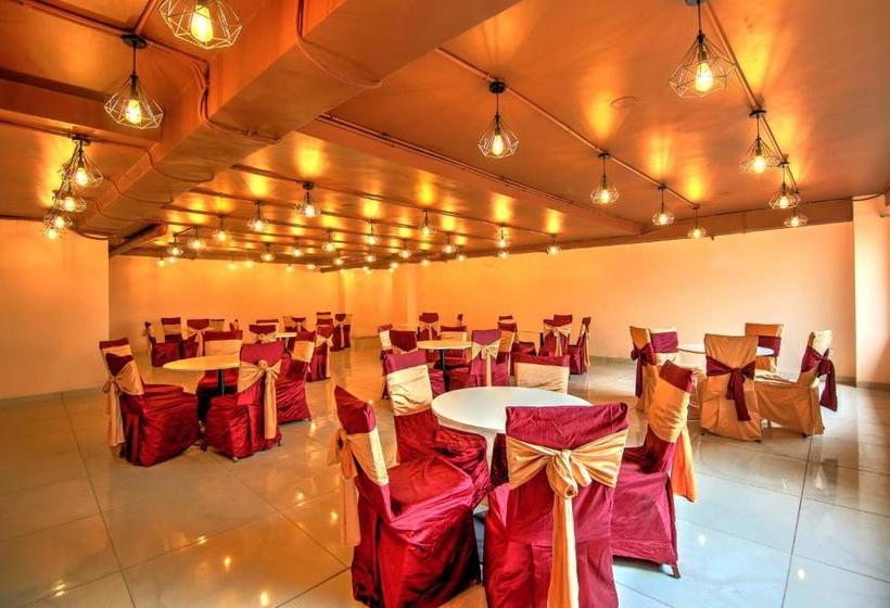 ホテル Artisian Rooms