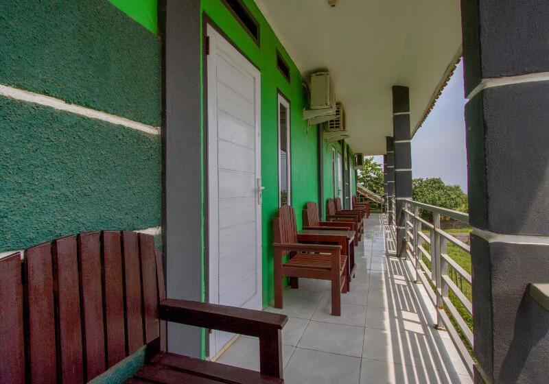 Hotel Oyo 2588 Pondok Romeo