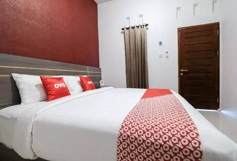 هتل Oyo 2587 Enfaza Guesthouse
